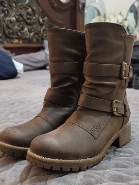 Global Win Brown Buckle Strap Mid-Calf Combat Boots